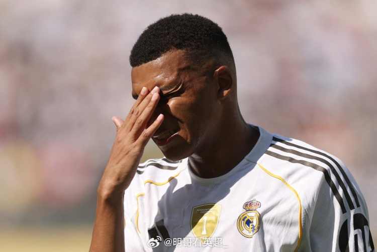 姆巴佩来皇马后拿2冠丢7冠，本赛季还剩2冠可争：2024年欧超杯√2024年洲际