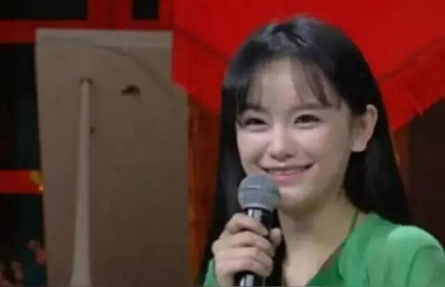 黄灿灿天生综艺圣体黄灿灿简直长在综艺笑点上，浪姐花八百找导游反被送回剧组，耿直名