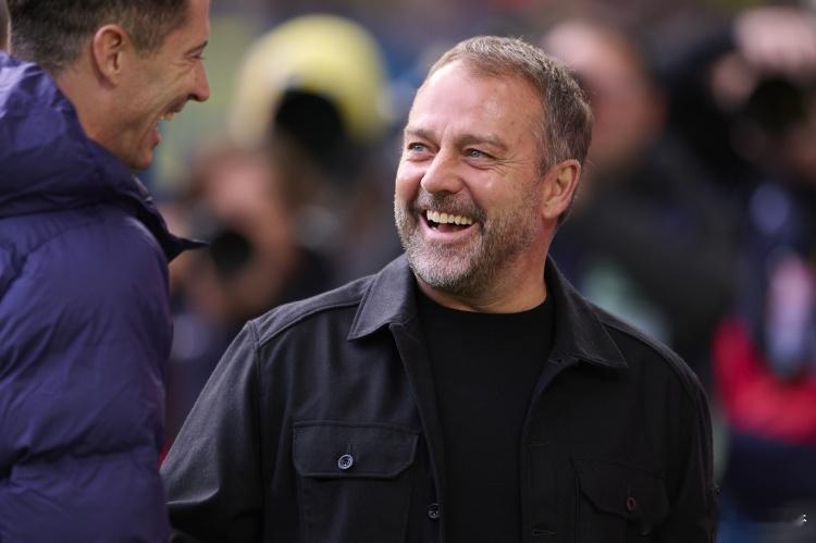 在欧冠四分之一决赛双双折戟沉沙之后，巴塞罗那和皇家马德里如今将围绕西甲冠军展开争