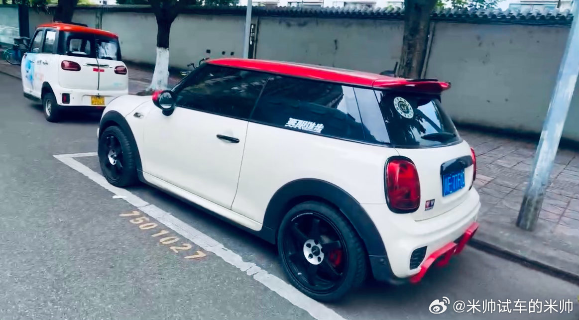 遇见MINI老年车友了mini米帅的车生活 德阳