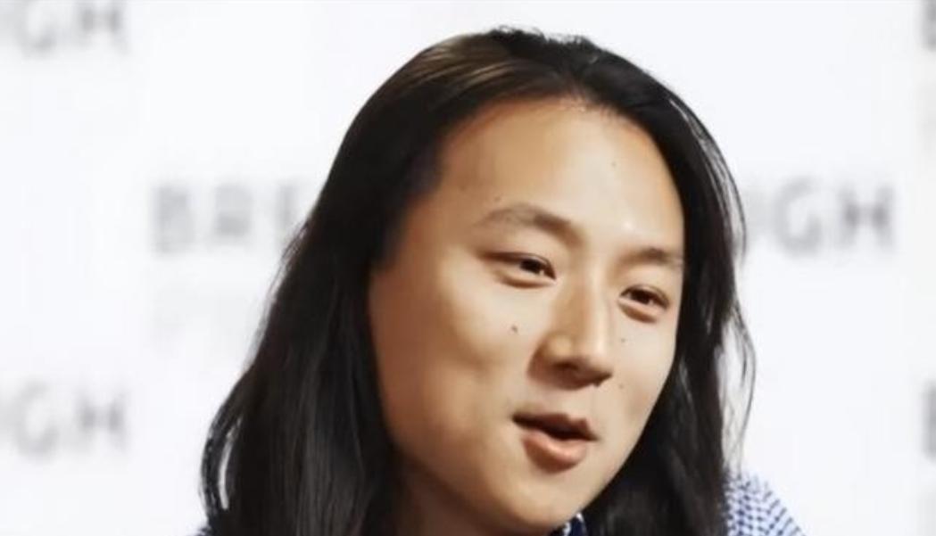 我国倾心培养的物理天才尹希——他是哈佛大学最年轻的教授，却在接受公费留学时，放弃