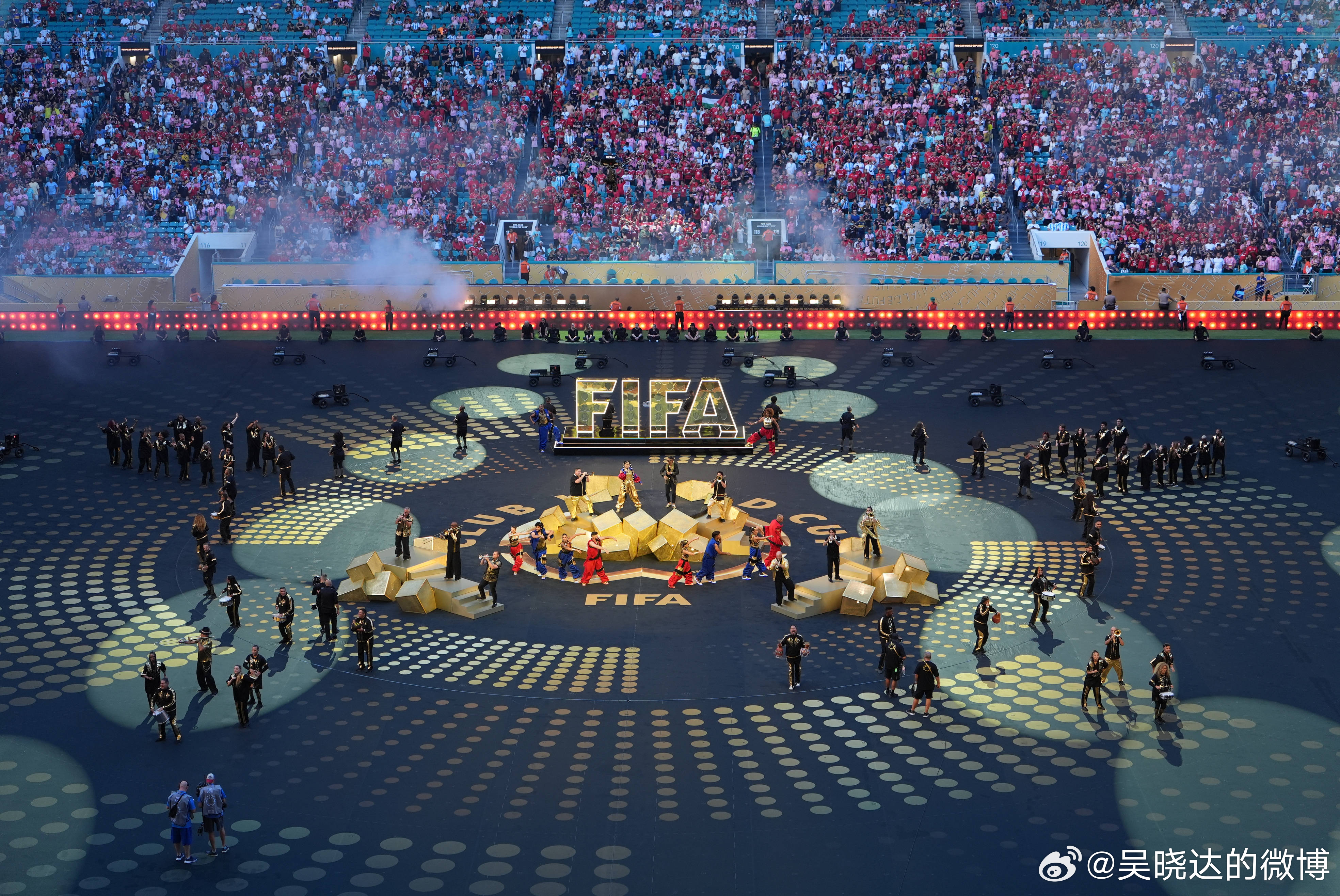 世界杯 博彩公司开出赔率：葡萄牙对哥伦比亚，让2球半。你敢跟吗？ 