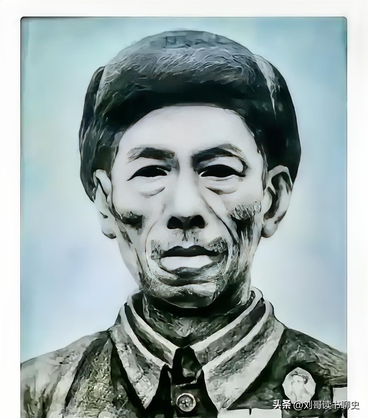 刺刀捅向战友遗体时，他还活着。

1952年深秋夜。上甘岭。

几个美军围着一个