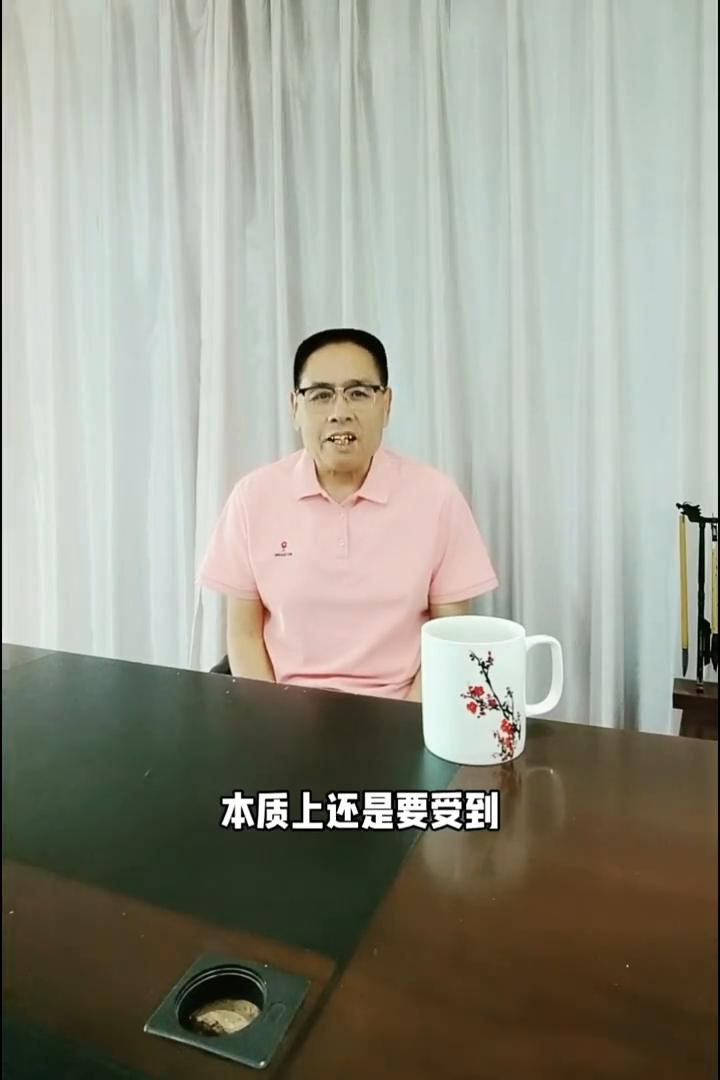 心理这个东西讲的再玄乎，本质上还是要受到生理影响的，尤其激素。这个玩意能轻易的影