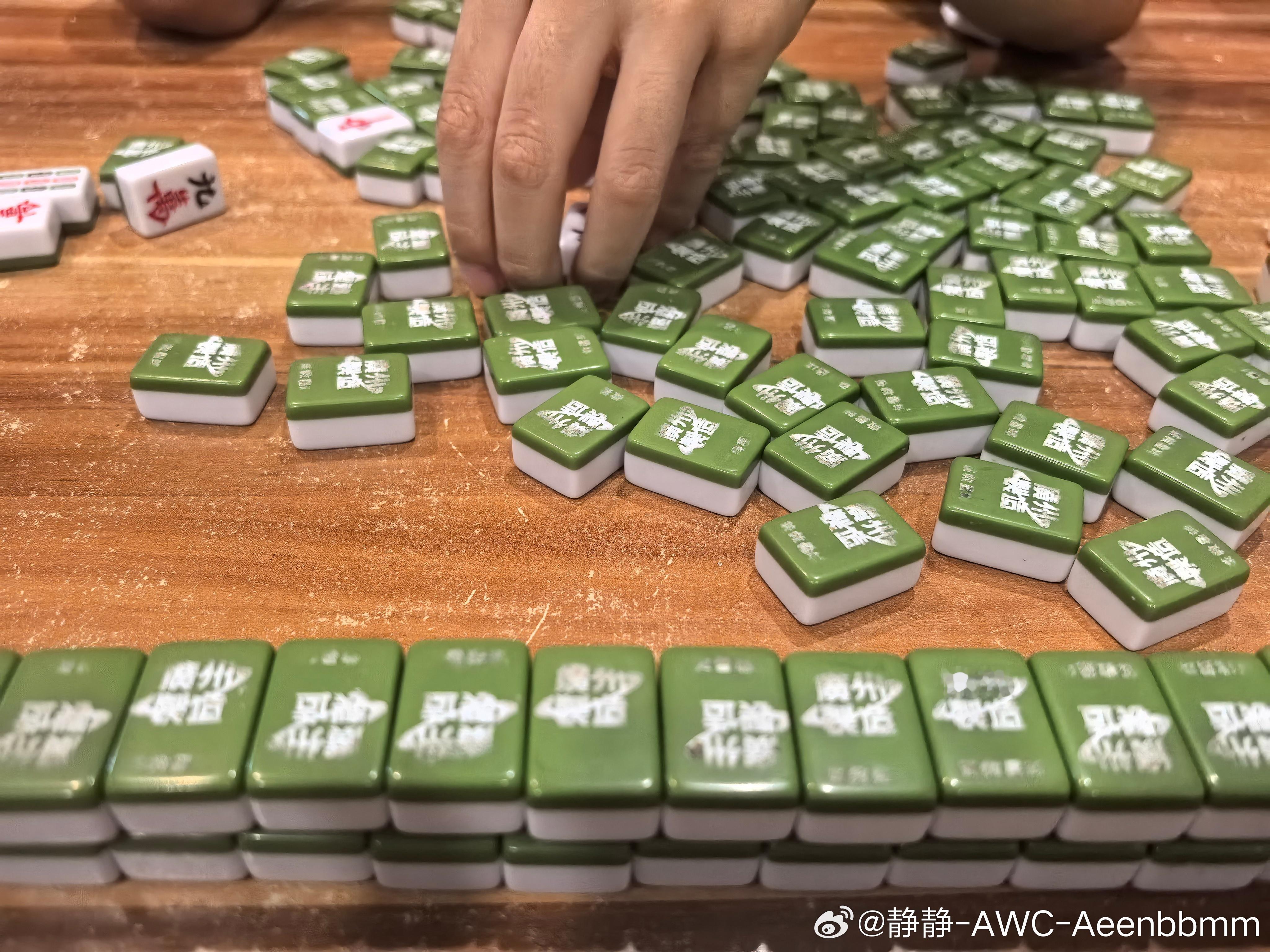幸福是什么儿子放学回家给我们做饭炒菜9点不到已经做完作业让我们陪他打麻将