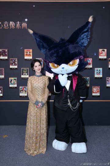 喵娲娲有条通天路你走不走 这只和这么多明星都合照过的，身世之谜终于要揭晓了？它到