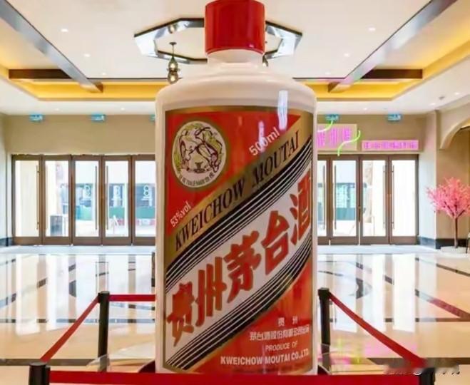 虽然他是100多进去的，但是没有在最高位2600左右出来，表面上标榜价值投资，实