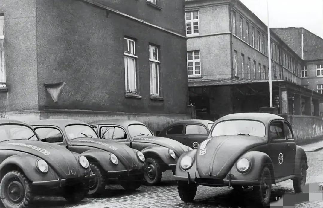 曾经的甲壳虫，有钱也买不了。这是1945年，西德生产的战后第一批甲壳虫轿车，只有