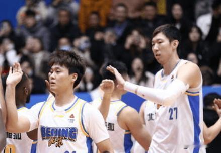 北京太残忍了，51分狂胜四川，12人登场都有得分




北京展现强大团队实力，