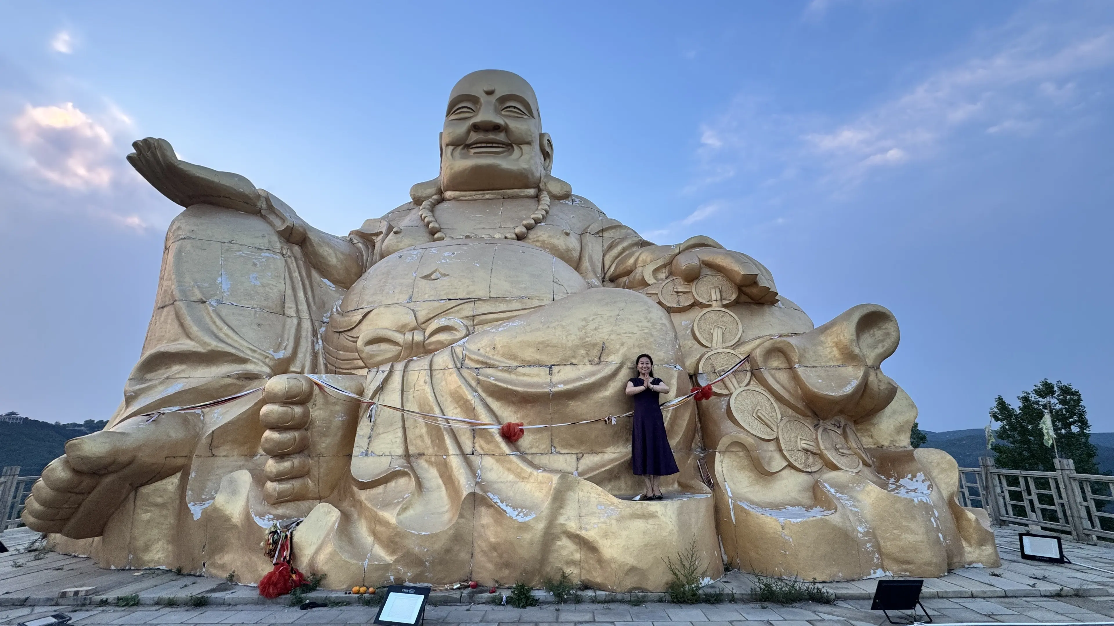 我一个人来给屏幕前的家人们求佛🙏端午安康幸福美满🙏
