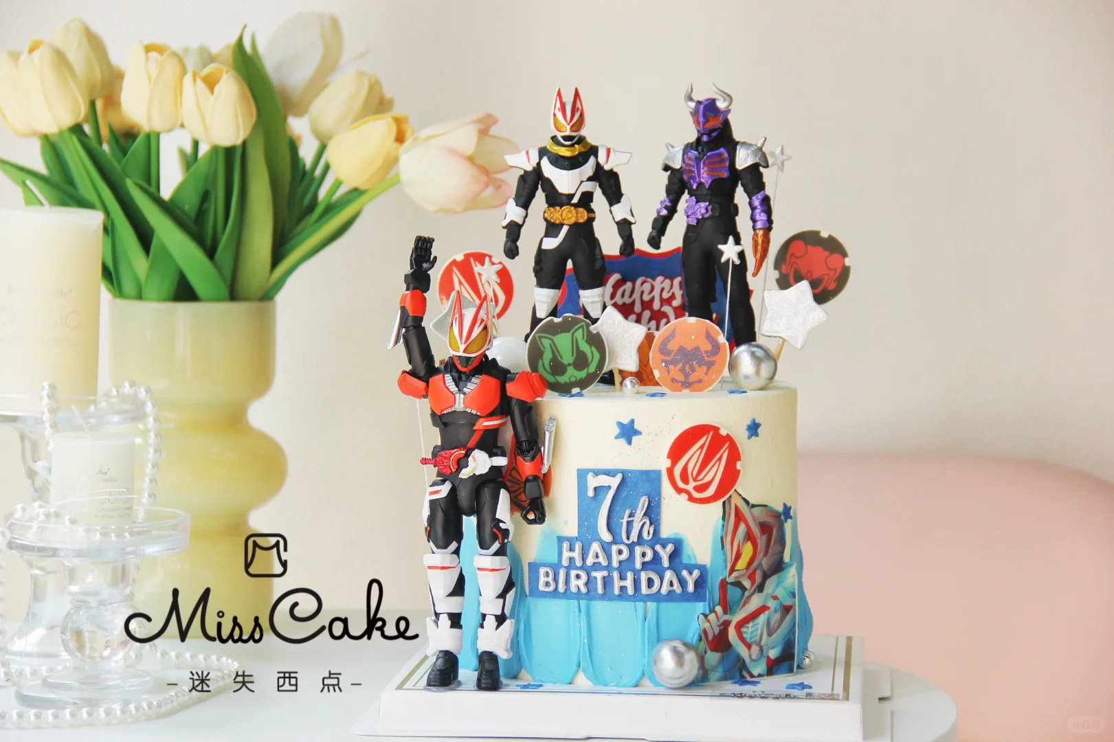 假面骑士男孩生日蛋糕。极狐生日蛋糕