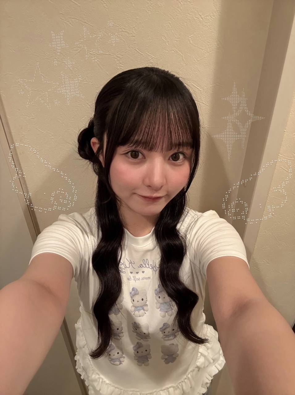 片山紗希「さきちゃん(2)꒰՞ɞ̴̶̷̥⩊ɞ̴̶̷̥꒱֯🍼︎ 手元をよく見ると