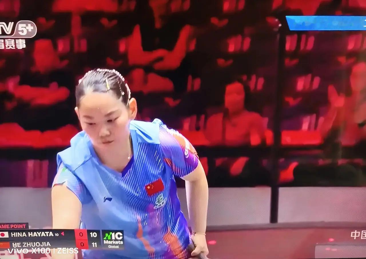 新加坡大满贯女单16强决赛
何卓佳2一3早田希娜，说佳佳打的不好吧还能打到决胜局