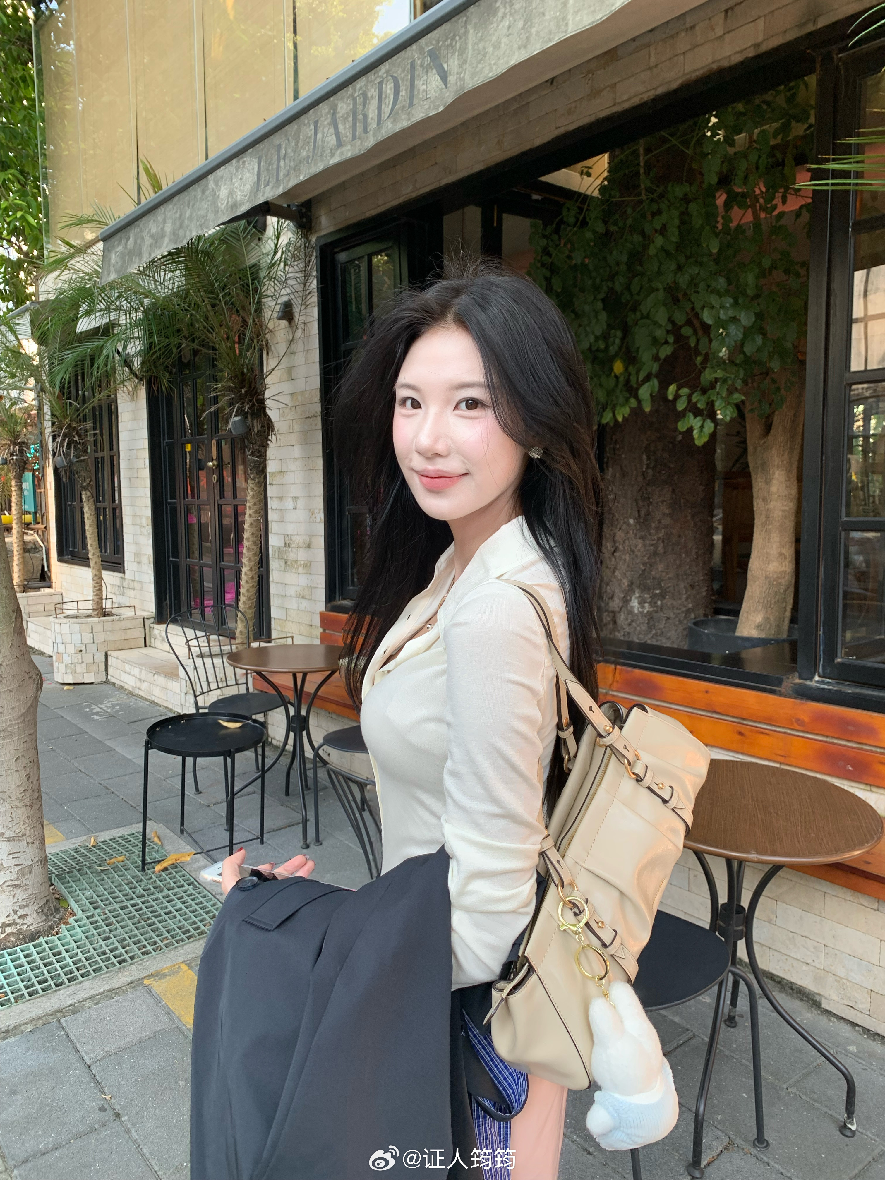 这个证人筠筠终于有自己的超话惹哈哈哈哈哈哈！！！！ 