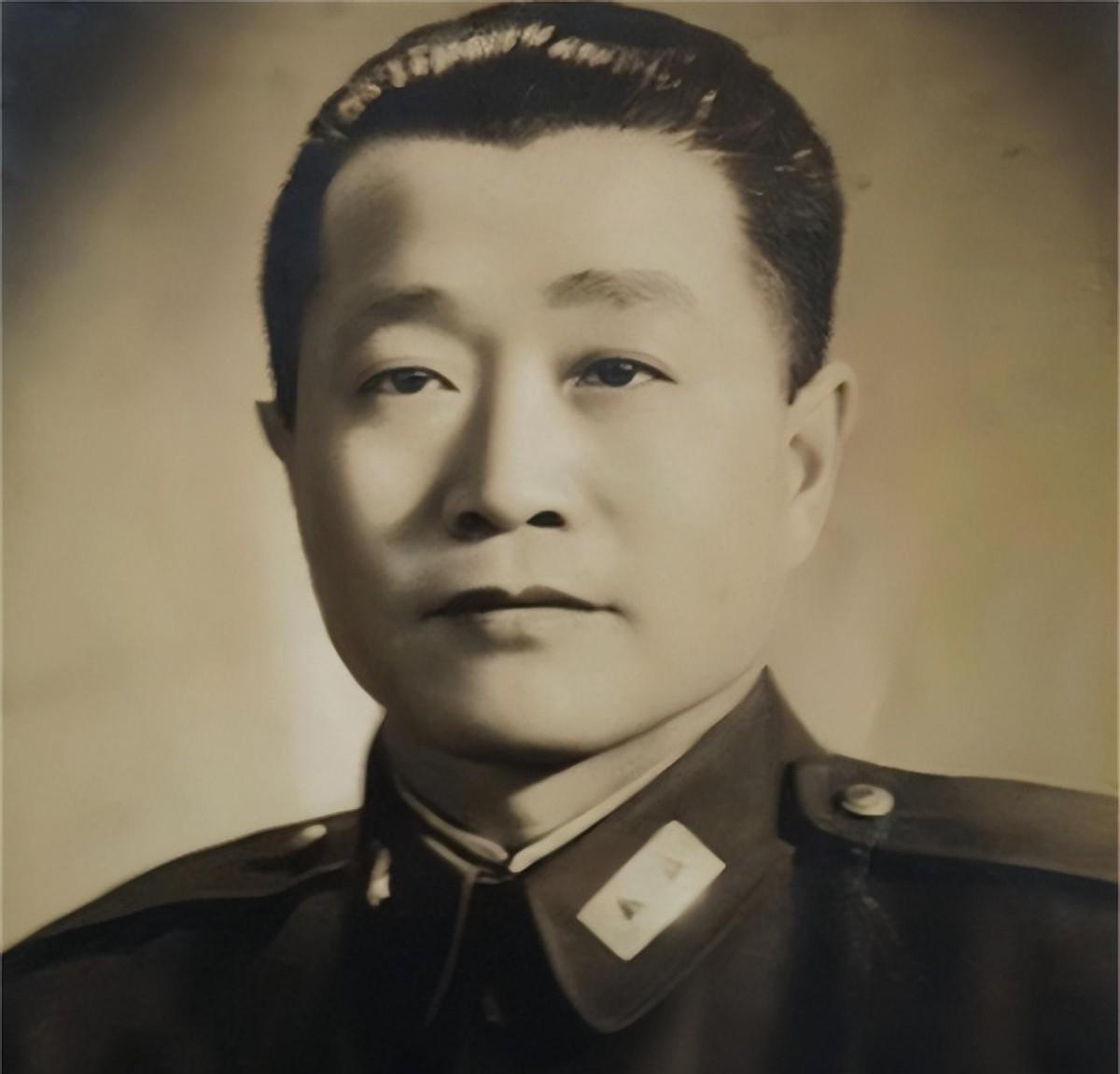 英国元帅蒙哥马利到访中国，由杜聿明陪同，现场诘问百万大军消失的原因，你如何看待当