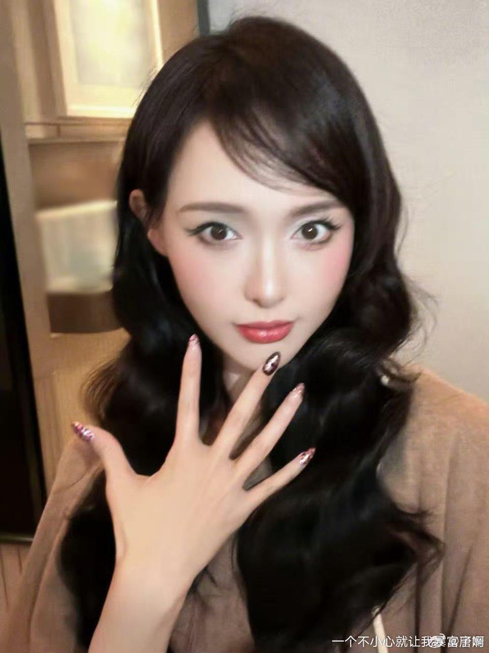 美颜好大现在都 ​​​