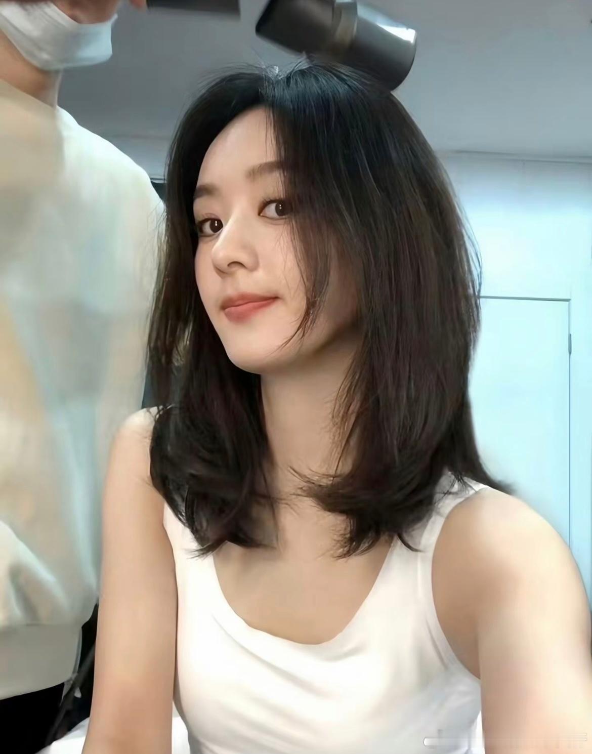 我们都在爱情里少一点天分大女主们 都昂起头往前走吧！ ​​​