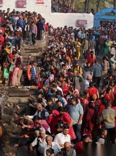 印度最终会是地球大患，不是印度有多大实力，而是印度无节制的生育，现在印度至少15