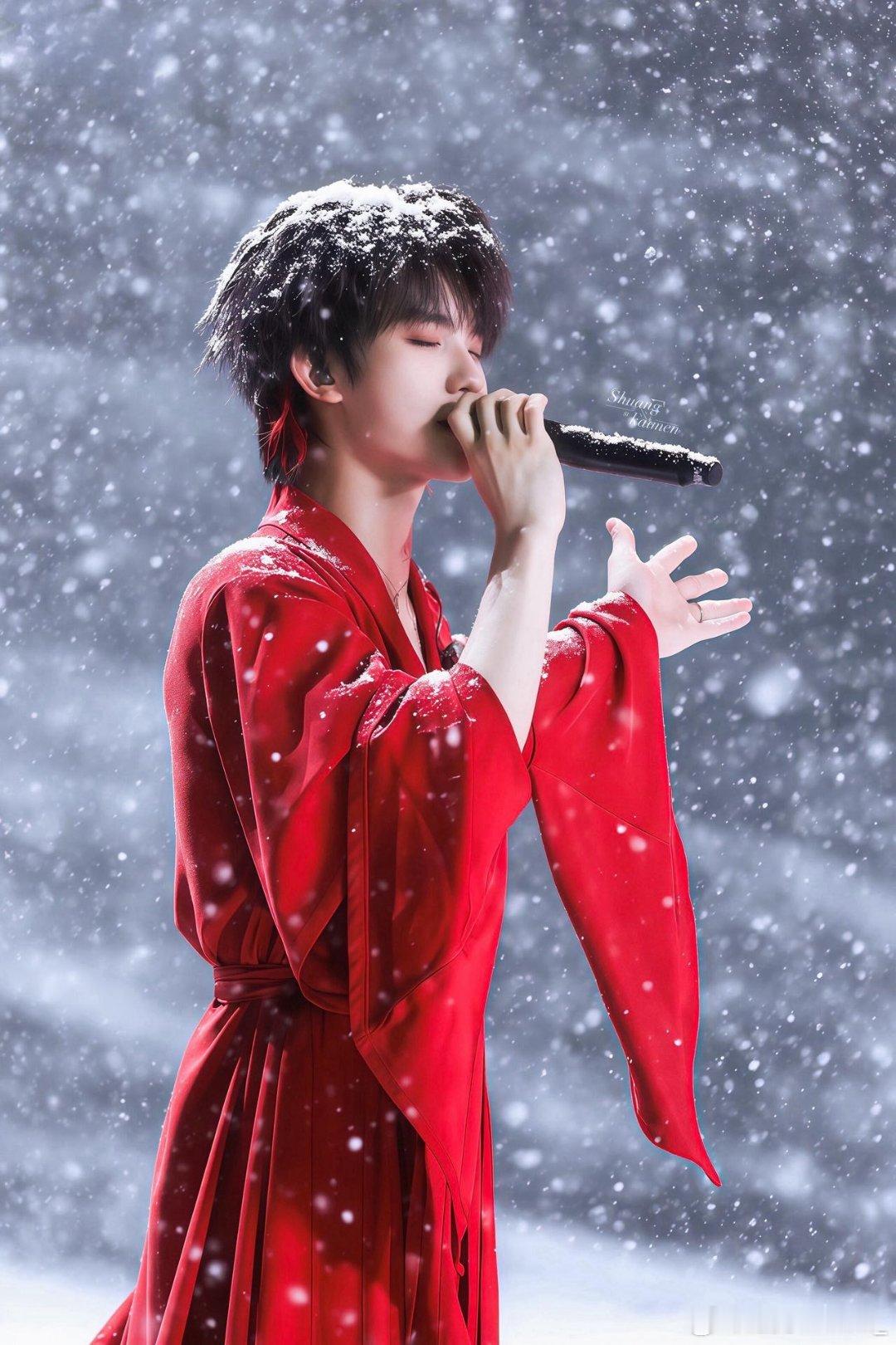 苏新皓团综古装路透苏新皓团综古装路透太绝了！古装造型惊艳亮眼，颜值出众，每一帧都