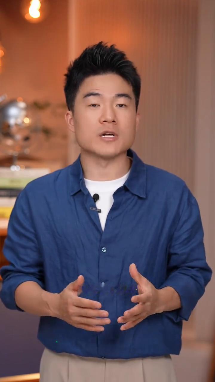 少年你好！高考在即，我知道此刻你们心里装着的远不止是那些背了又背的题目与公式，也