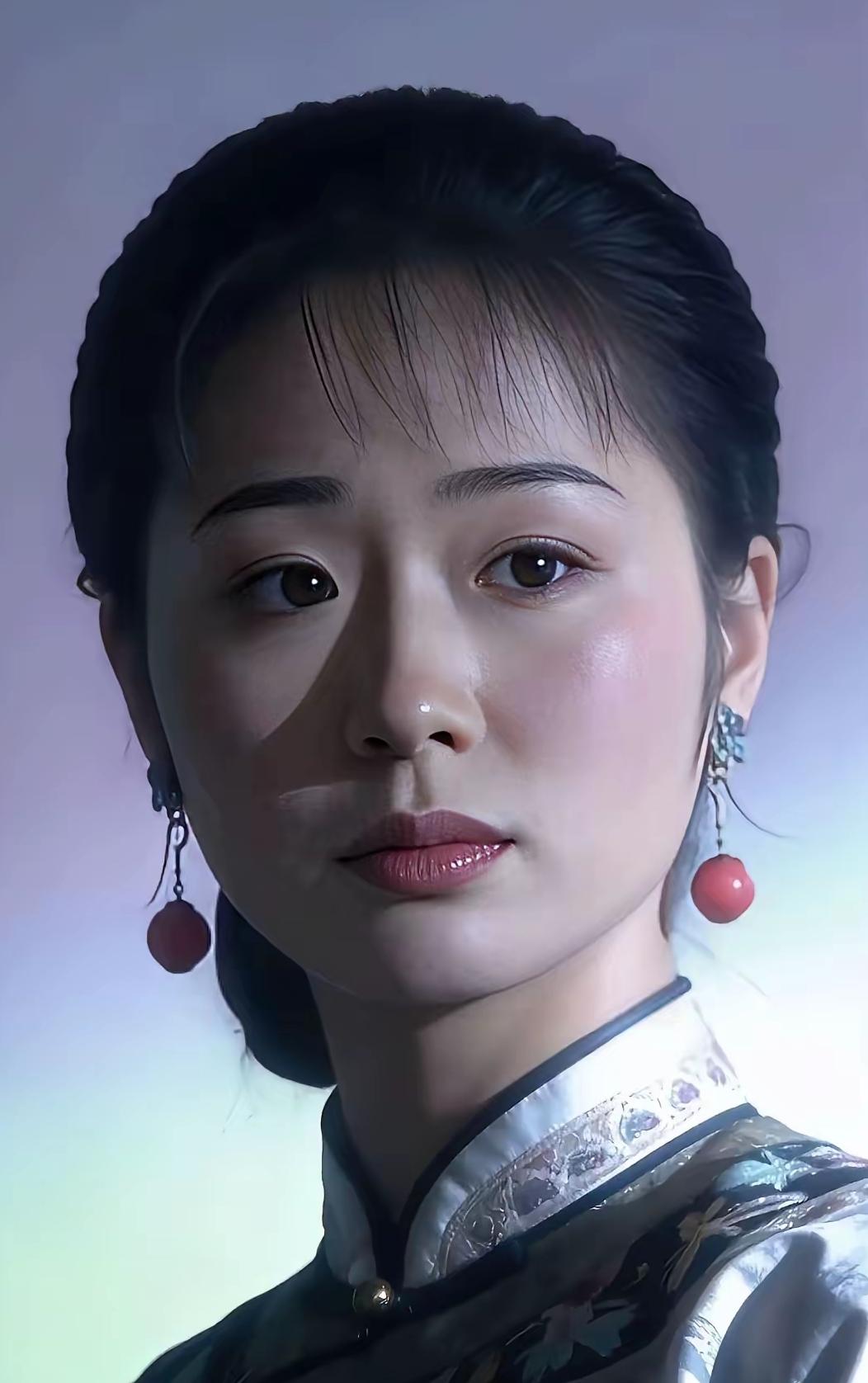 整部《雍正王朝》全员皆是实力派，清一色男人戏，可唯独苏舜卿一出场惊艳全场。[震惊