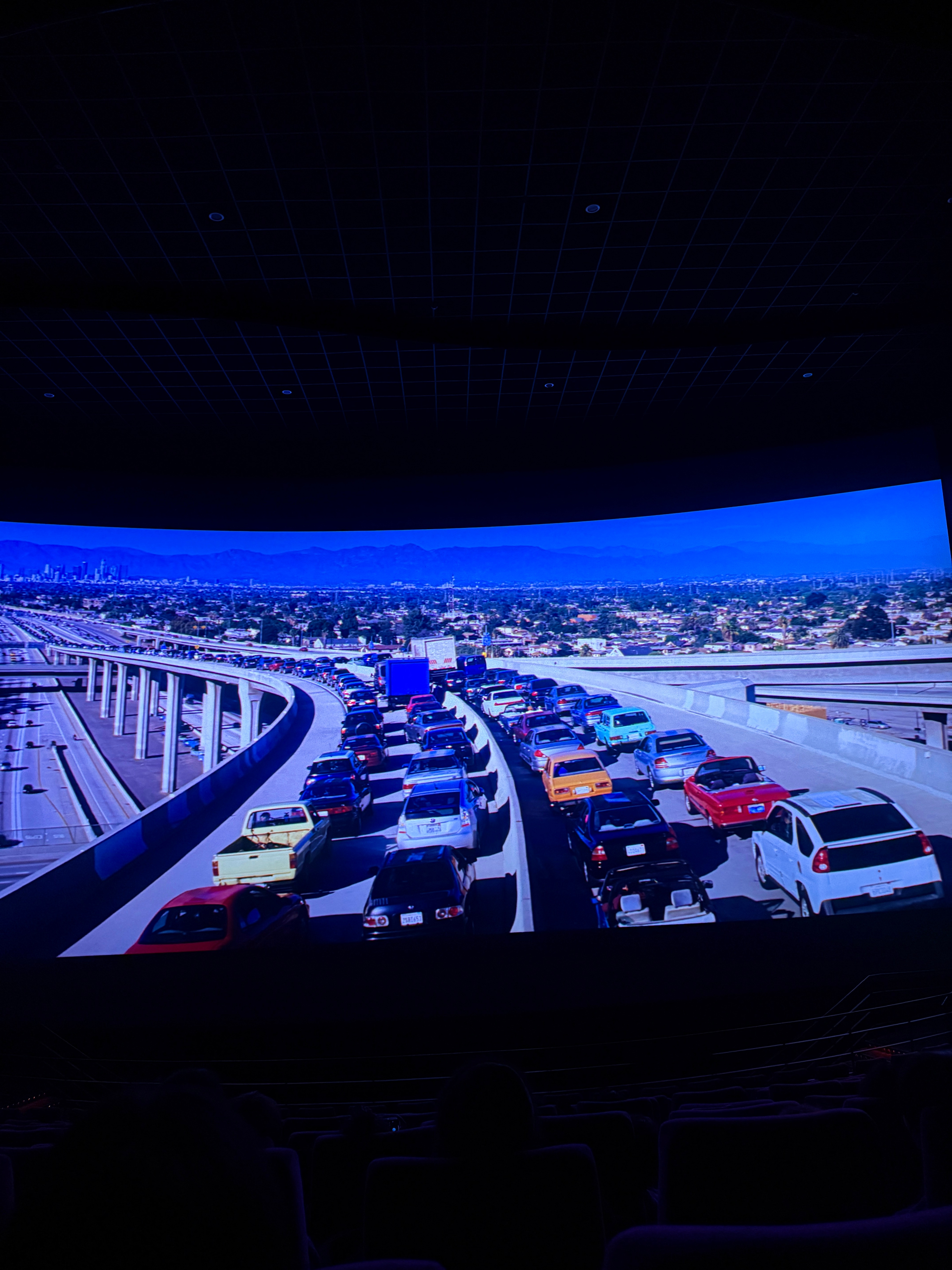 《爱乐之城》的伟大 或许不在于它给出了“哪种爱更正确”的答案 而在于它残酷而优美