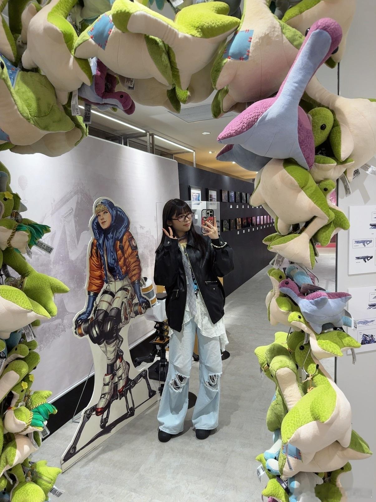 Apex快闪店打卡！想在工作室整一个同款镜子[开学季] ​​​