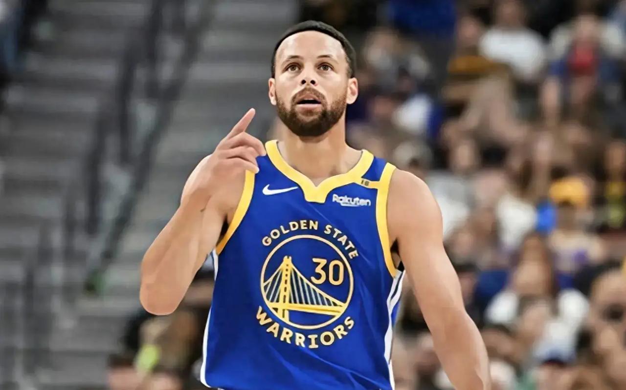 113-121，防守太差！勇士客场输球，库里白砍全场最高分，巴特勒也尽力了，魔术