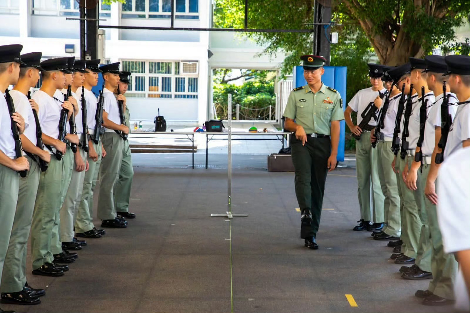 香港警察仪仗队于8月7日正式成立，首批队员由40位警员组成目前正于警察学院接受密