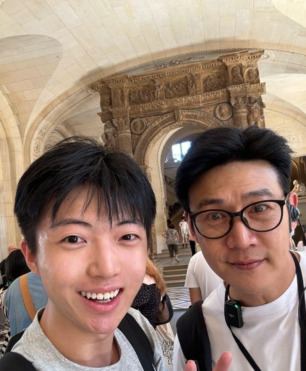 陆毅咋了这是？48岁的他亮相时，脸色蜡黄、满脸皱纹，跟以前那阳光帅气的模样简直天