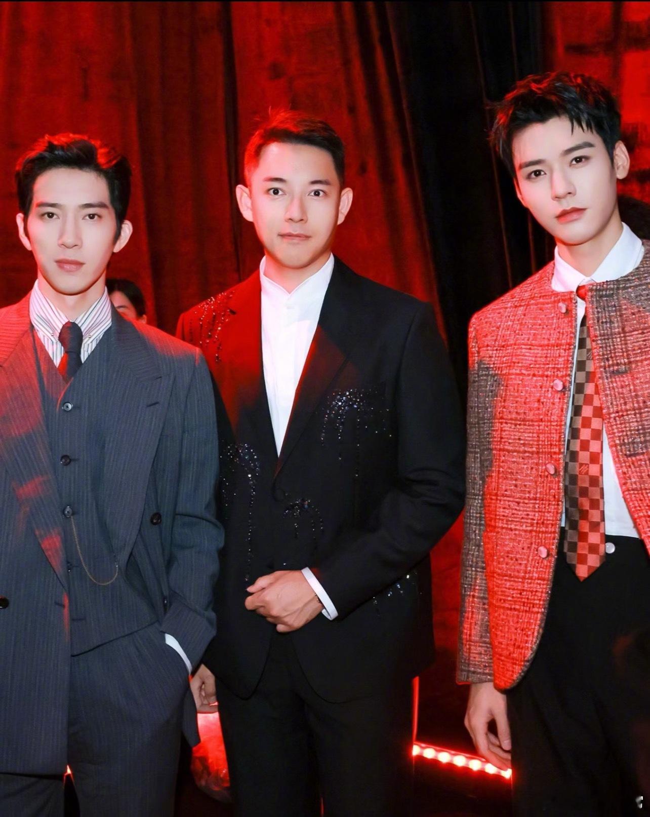 W中文版CEO和男明星合照井柏然、龚俊、刘昊然、侯明昊、檀健次、白敬亭、张康乐、