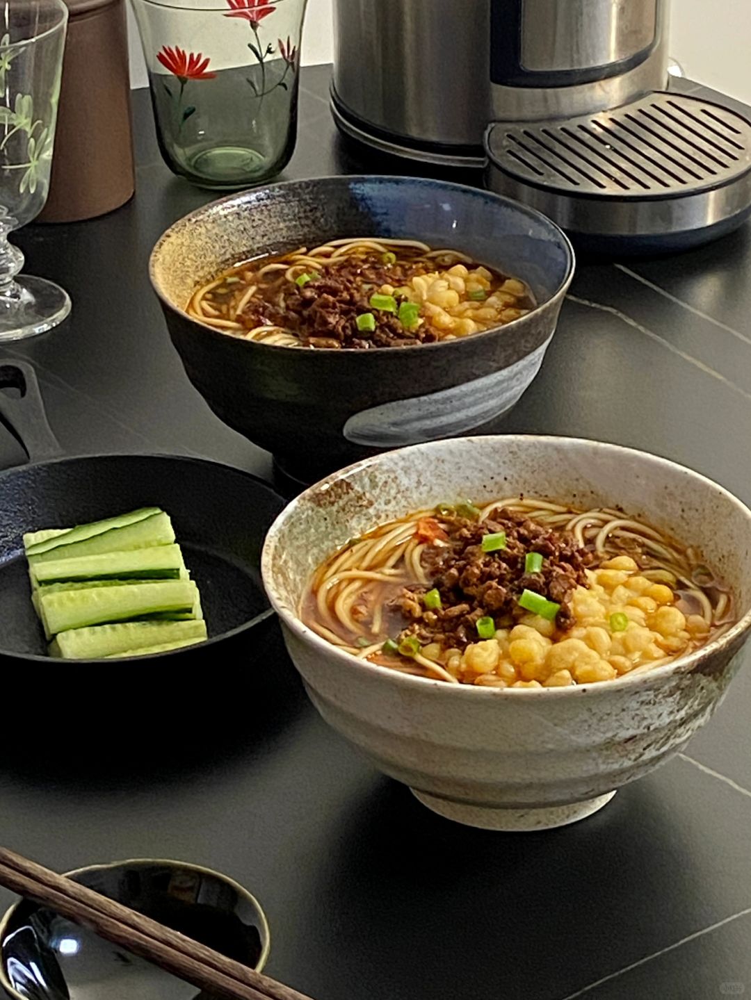 一碗豌杂肉酱面的满足🥢