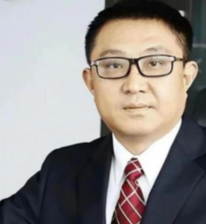 2020 年，“核酸大王” 张核子在三年疫情期间趁机牟取 “国难财”，通过核酸造