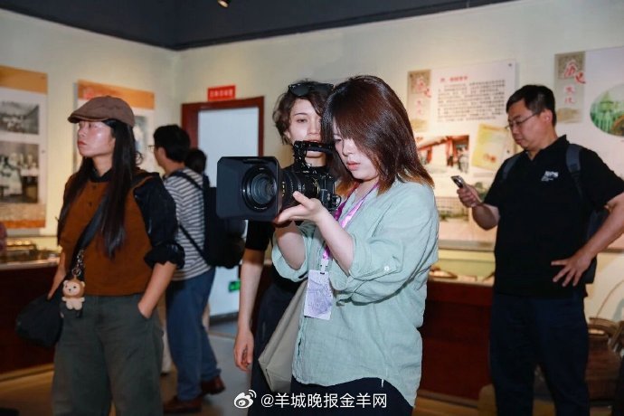 2026年，山海计划首次与 SmallRig（斯莫格）携手展开年度创作场景深度联