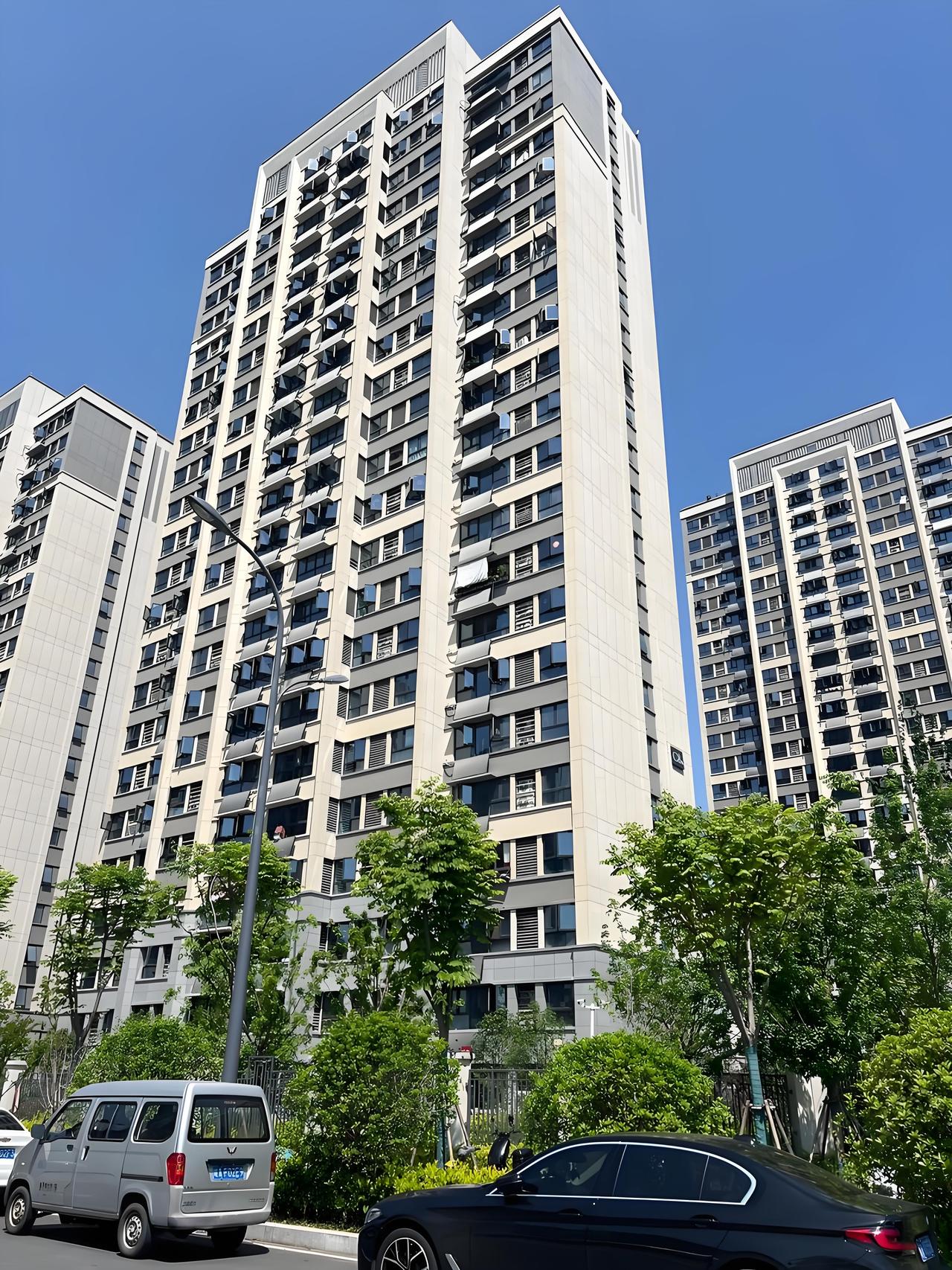 在合肥买房，到底选肥西还是合肥限购的主城区？

2026年4月最新数据对比来了，