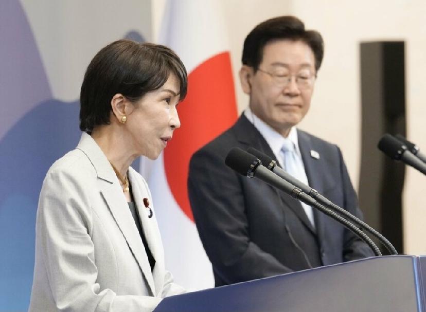 从对中国影响的视角观察：日本首相高市在自民党内部会议上大谈日韩关系如何如何紧密