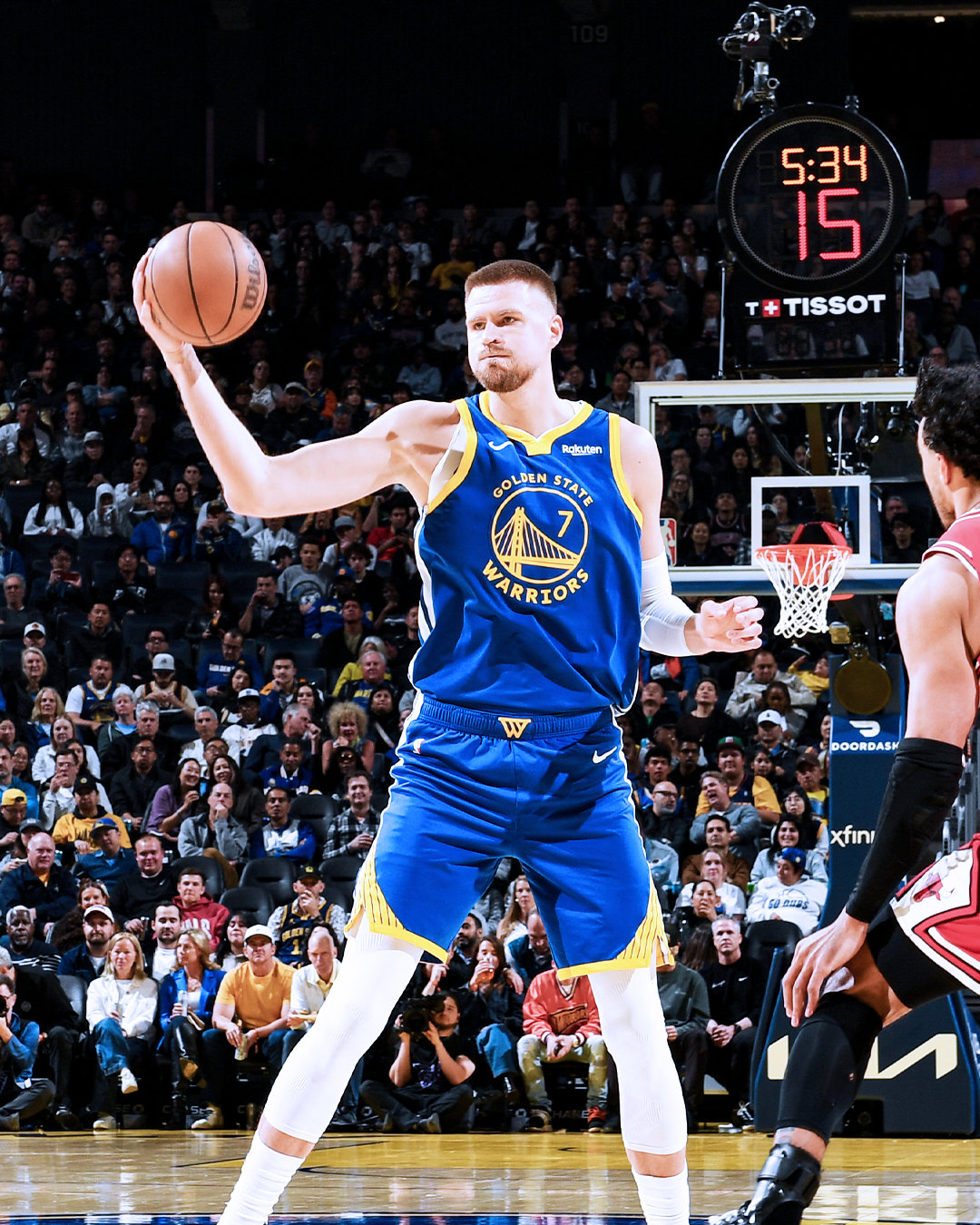 波尔津吉斯17分，4篮板，4盖帽，2助攻。公牛vs勇士