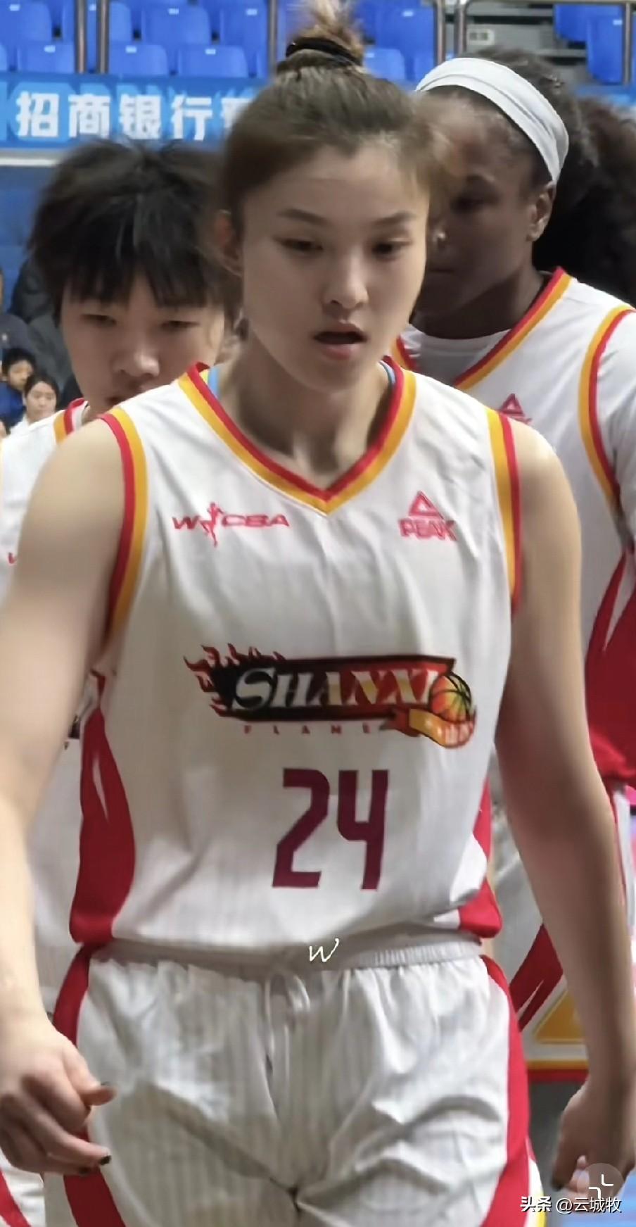 恕我直言，山西女篮对阵合肥女篮的比赛才是WCBA俱乐部杯决赛该有的模样！
今晚俱