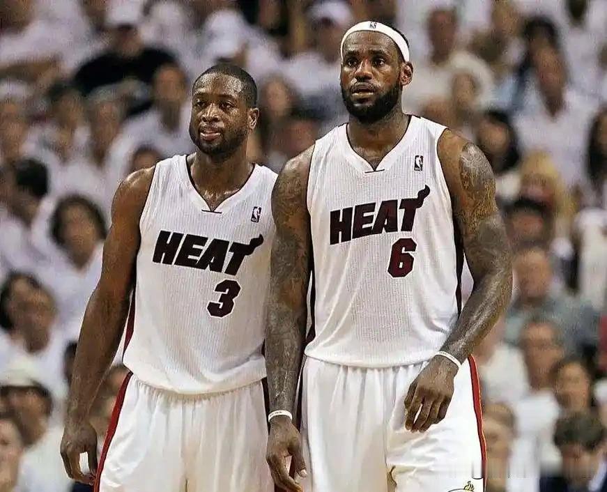 NBA总决赛那些冷知识
1  15-16赛季总决赛，库里场均3.8个助攻，但是他