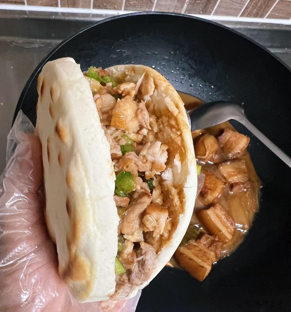 有的时候想法都是在厨房萌生的家家有本难念的经忽然就想做肉夹馍🥙竟然小成功就是那