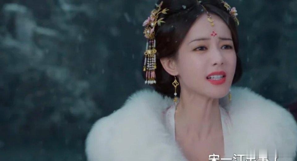 追《书卷一梦》到22集，实在忍不住开始讨厌女主了。这集里，女主听闻丫鬟说宋一汀想