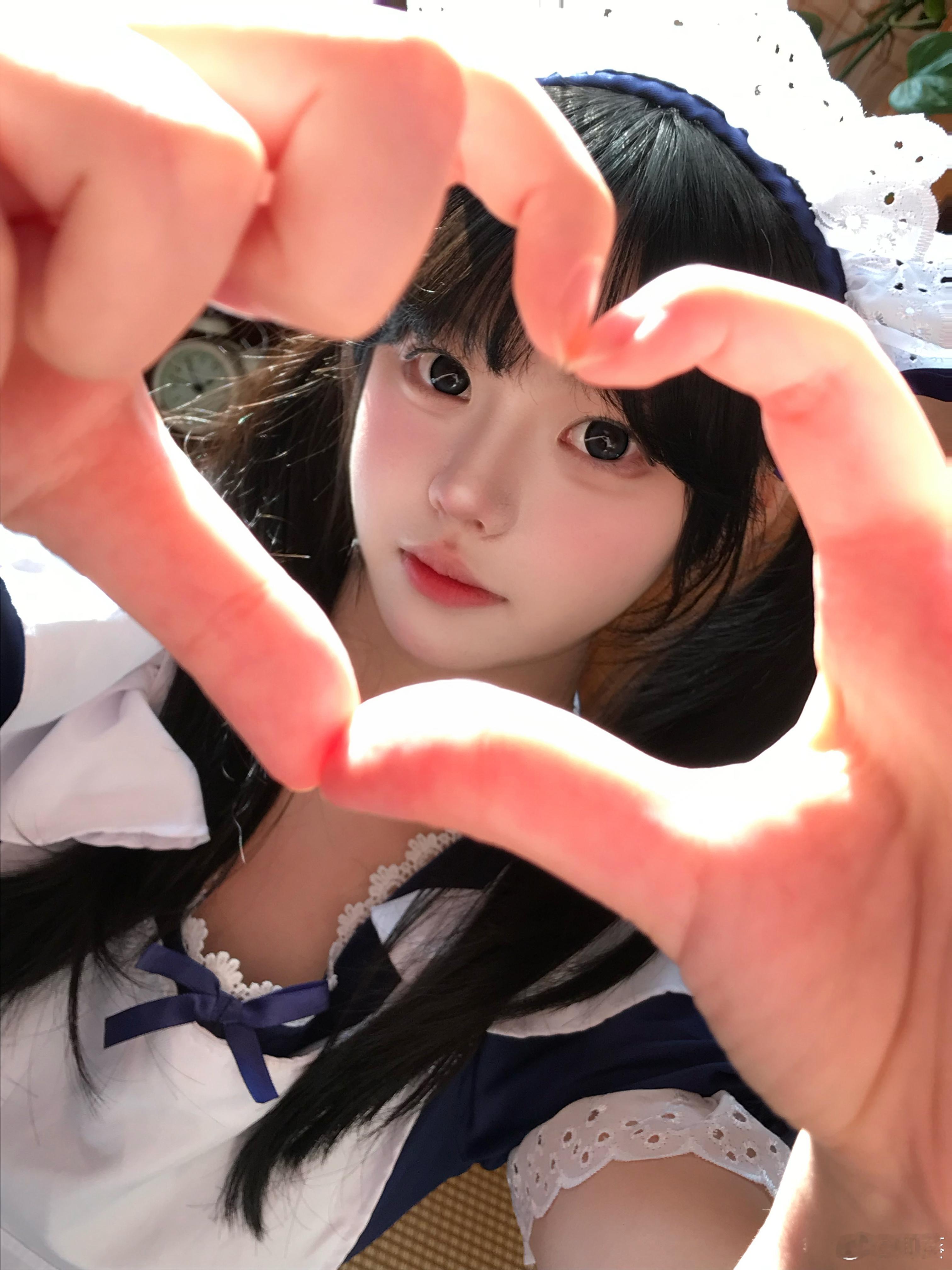 上海约拍 天使女仆降临，很不高兴为你服务少女写真