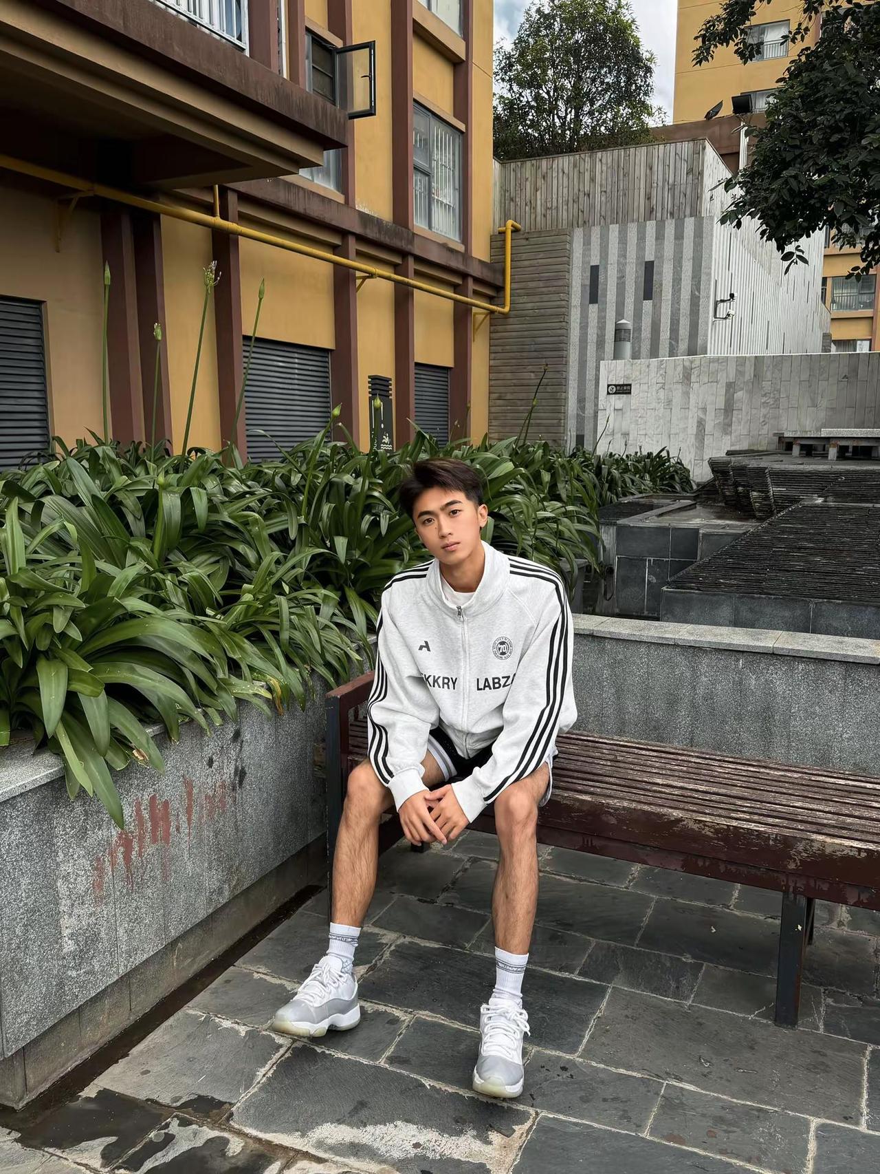 恋人 男大学生ootd