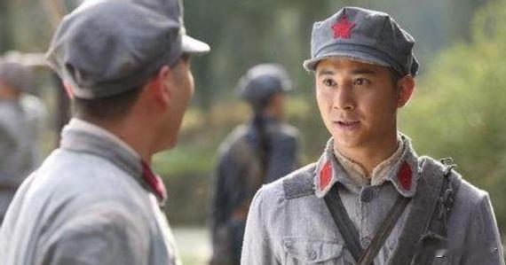 “强渡大渡河17勇士”的队长熊尚林，却在1942年带着一个参谋两个警卫员离开了部