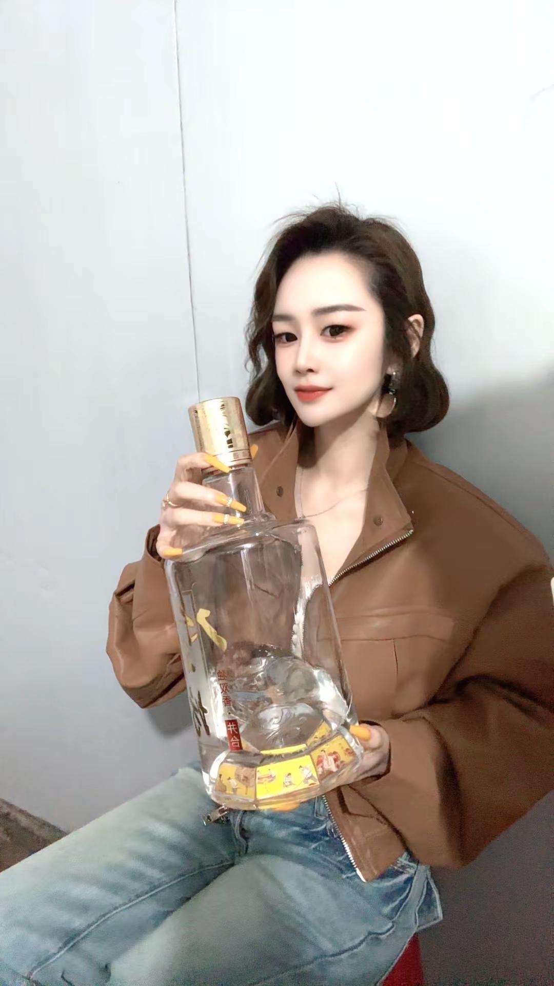 善良的人，永远不会变坏，           但会变得无情！女性力量