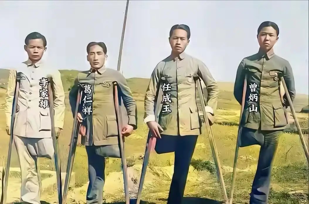 39年，淞沪会战负伤退伍的军人的镜头，即便身体残缺神情依然坚毅 