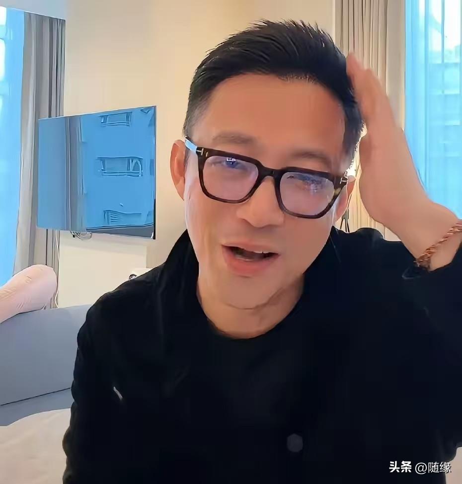 小菲不用情话，不用承诺
一句话让很多女人都羡慕筱梅！

月子中心安排筱梅去洗头，