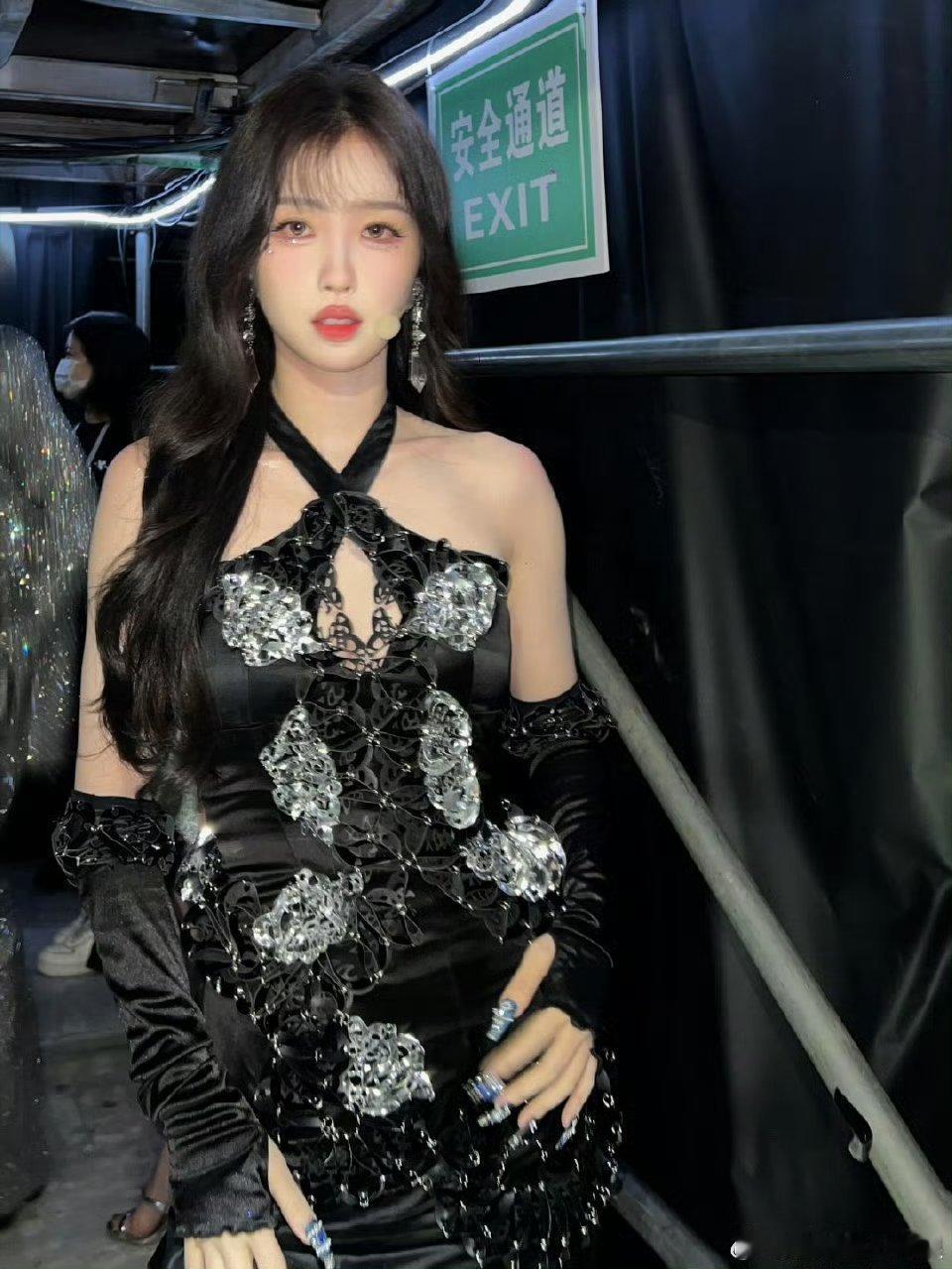 虞书欣父亲代理律师事务所发文：一审判决书尚未发生法律效力，案件仍在依法审理中。 