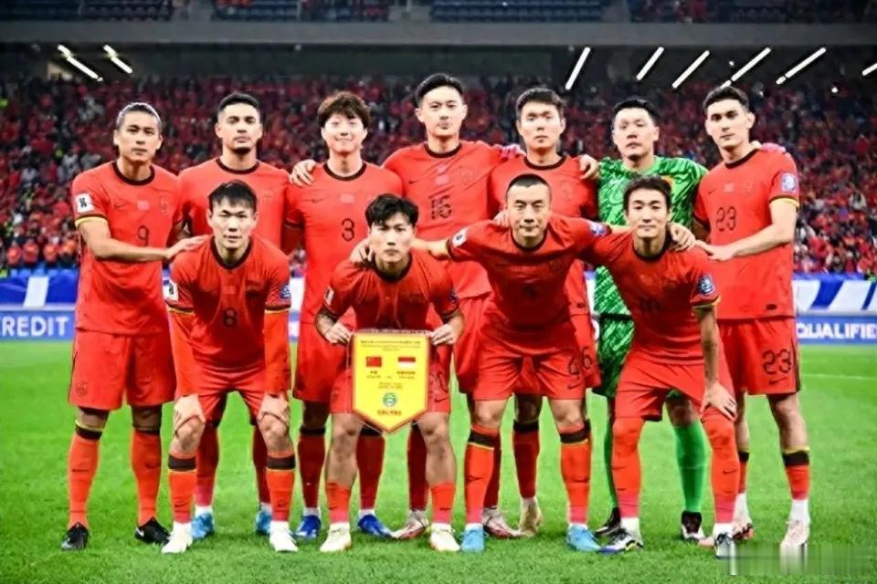 今晚国足与小日子的世预赛能爆出超级大冷门吗？我认为有可能的，拿出主场对印尼的比赛