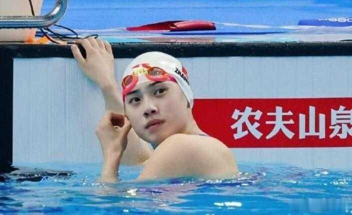 张雨霏破赛会记录夺金 25秒27破赛会纪录！张雨霏50米蝶泳夺金，斩获本届个人第